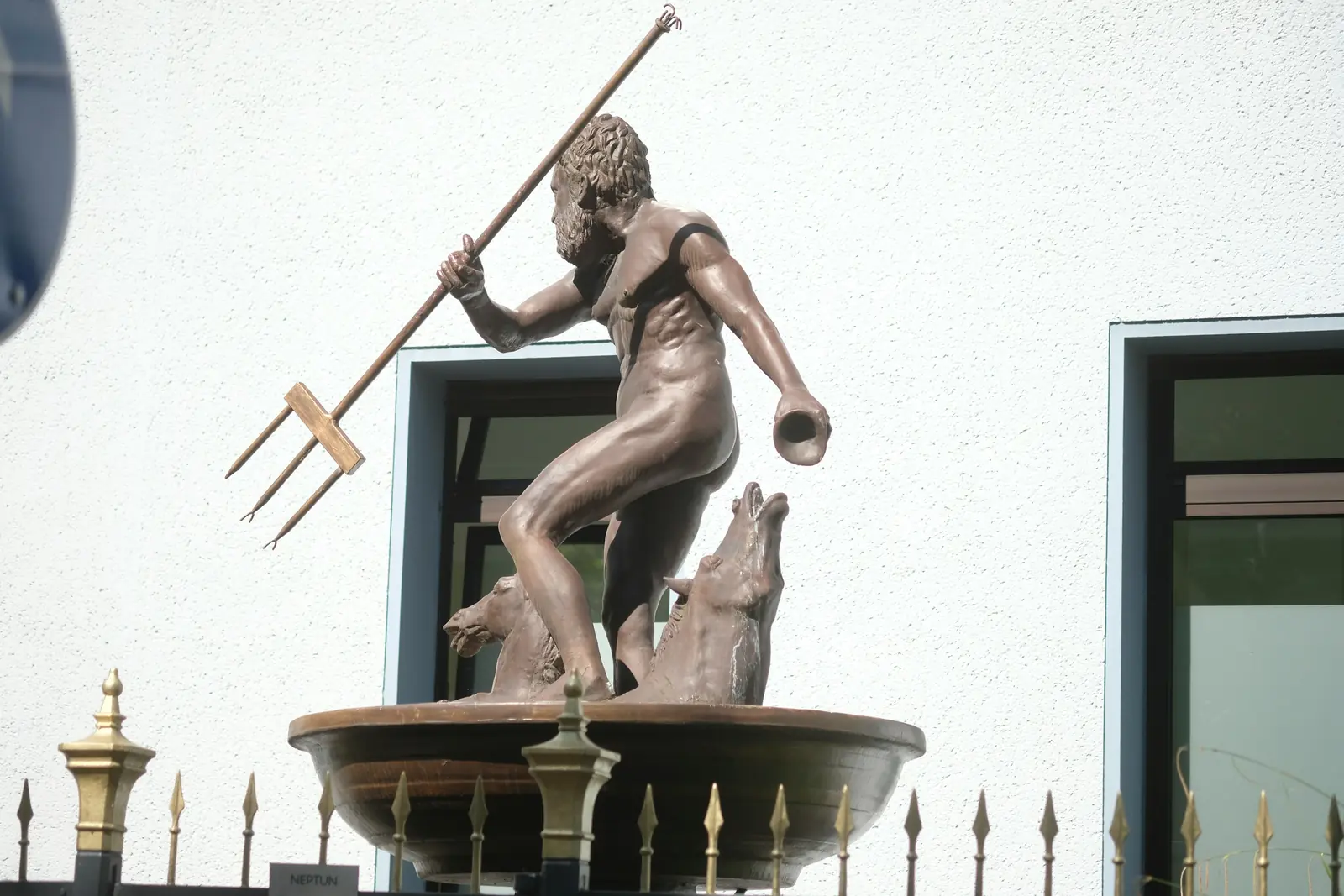 Neptunbrunnen am Altmarkt in Oberhausen, Replik des Danziger Neptunbrunnens.